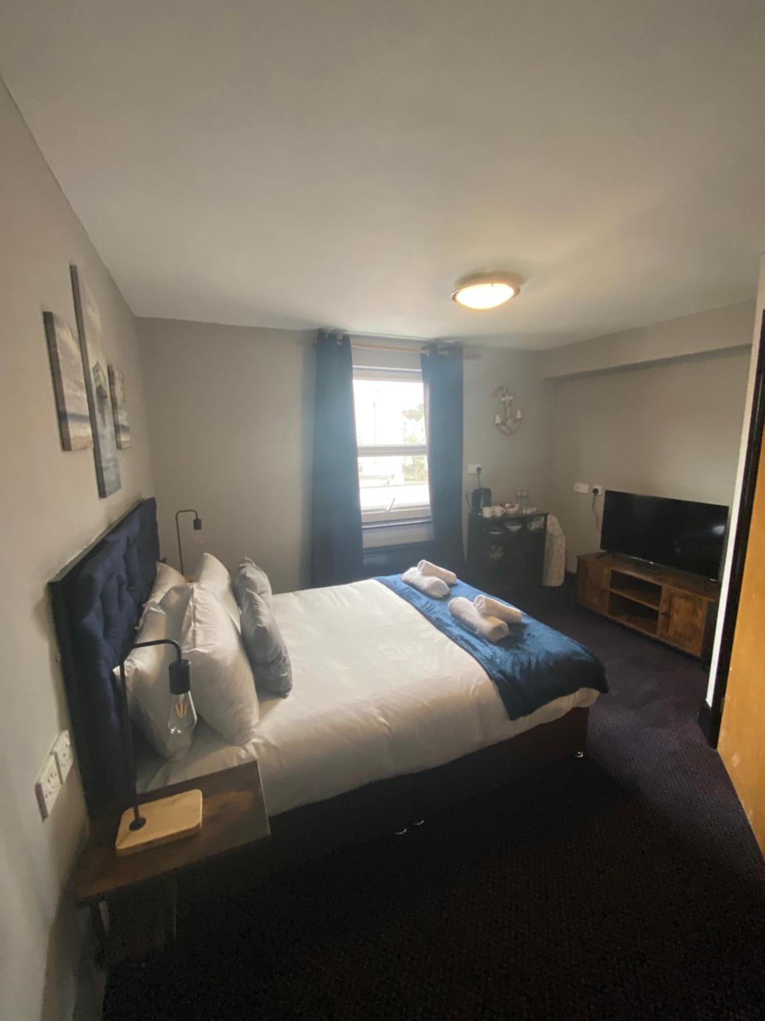 Bay View Rooms At Mentone Hotel 滨海韦斯顿 外观 照片