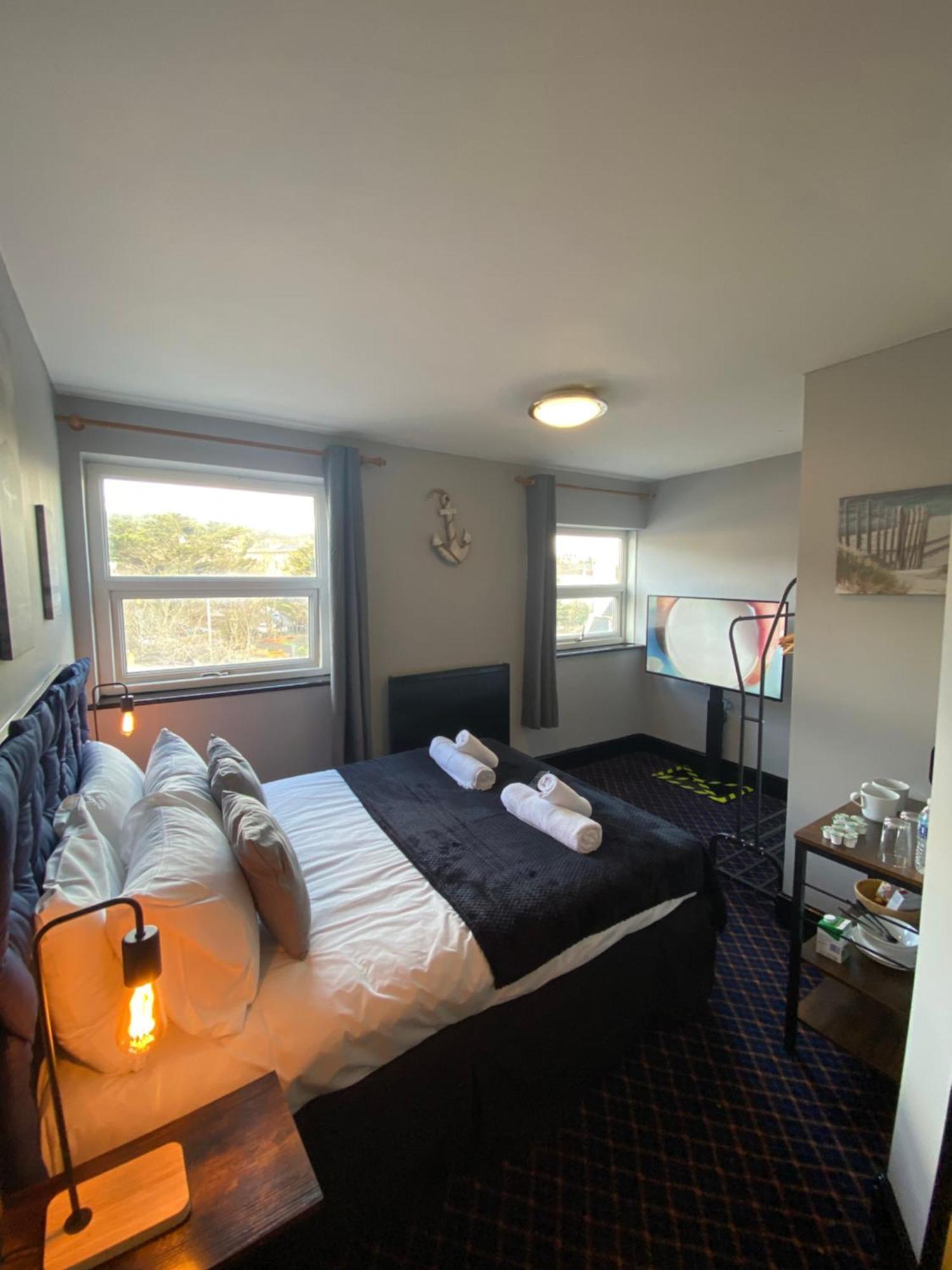 Bay View Rooms At Mentone Hotel 滨海韦斯顿 外观 照片