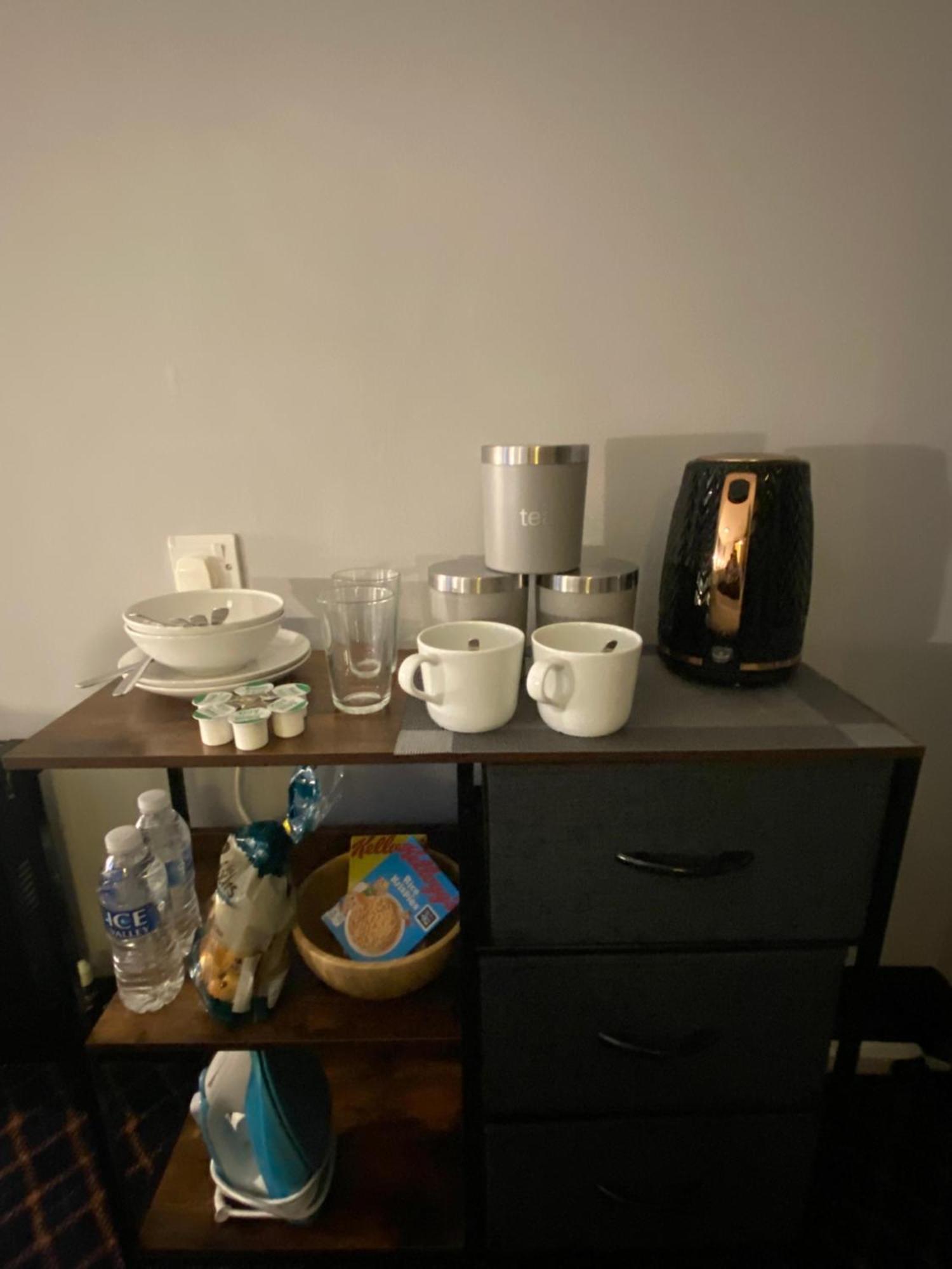 Bay View Rooms At Mentone Hotel 滨海韦斯顿 外观 照片