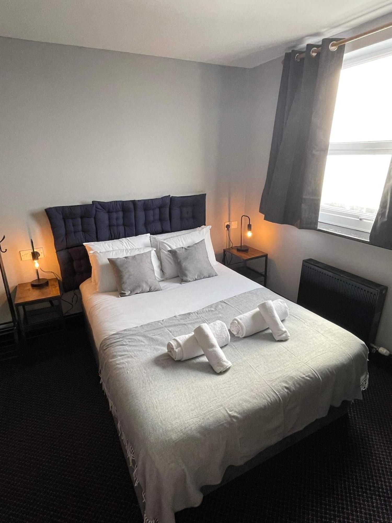 Bay View Rooms At Mentone Hotel 滨海韦斯顿 外观 照片