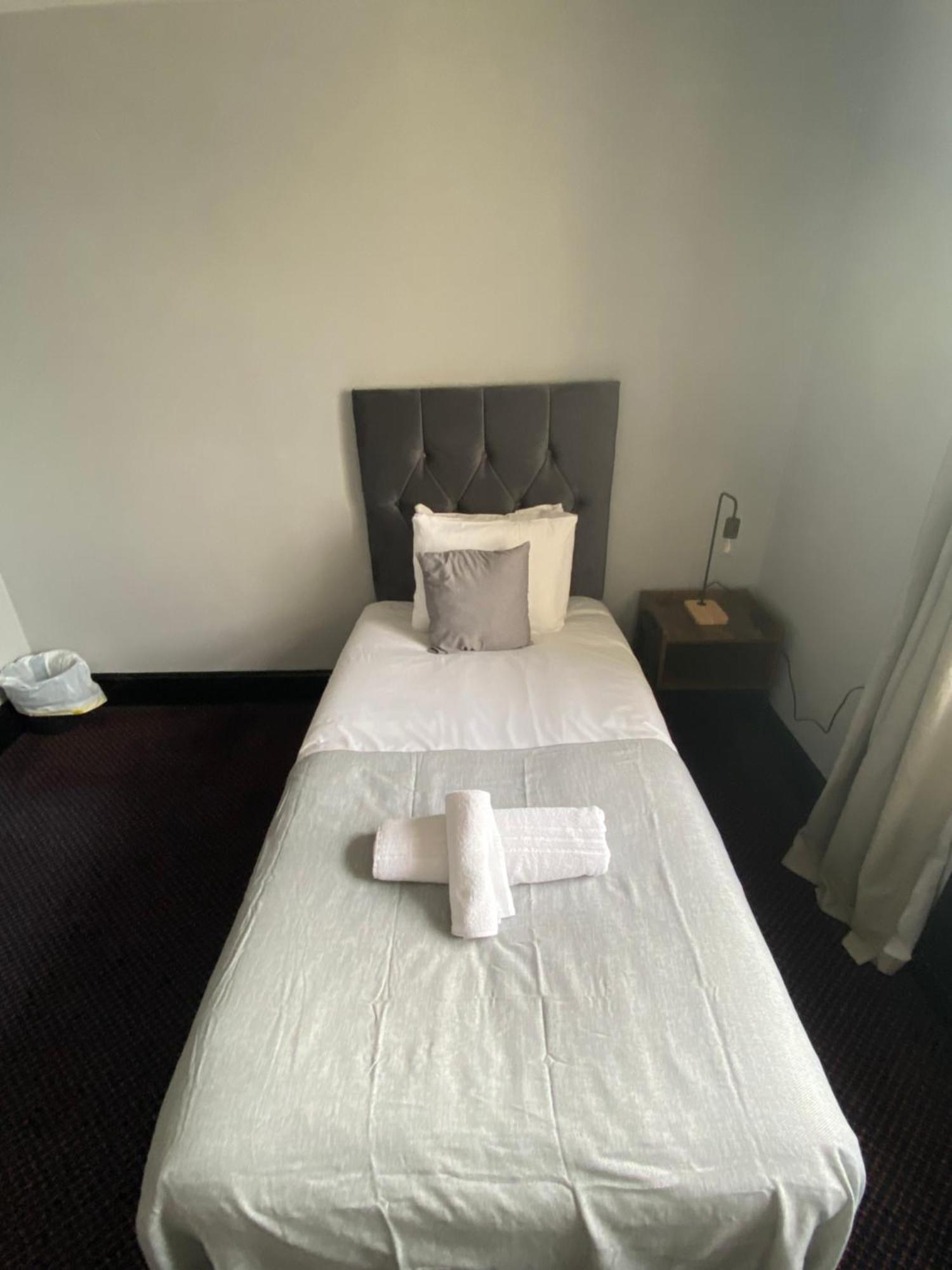 Bay View Rooms At Mentone Hotel 滨海韦斯顿 外观 照片