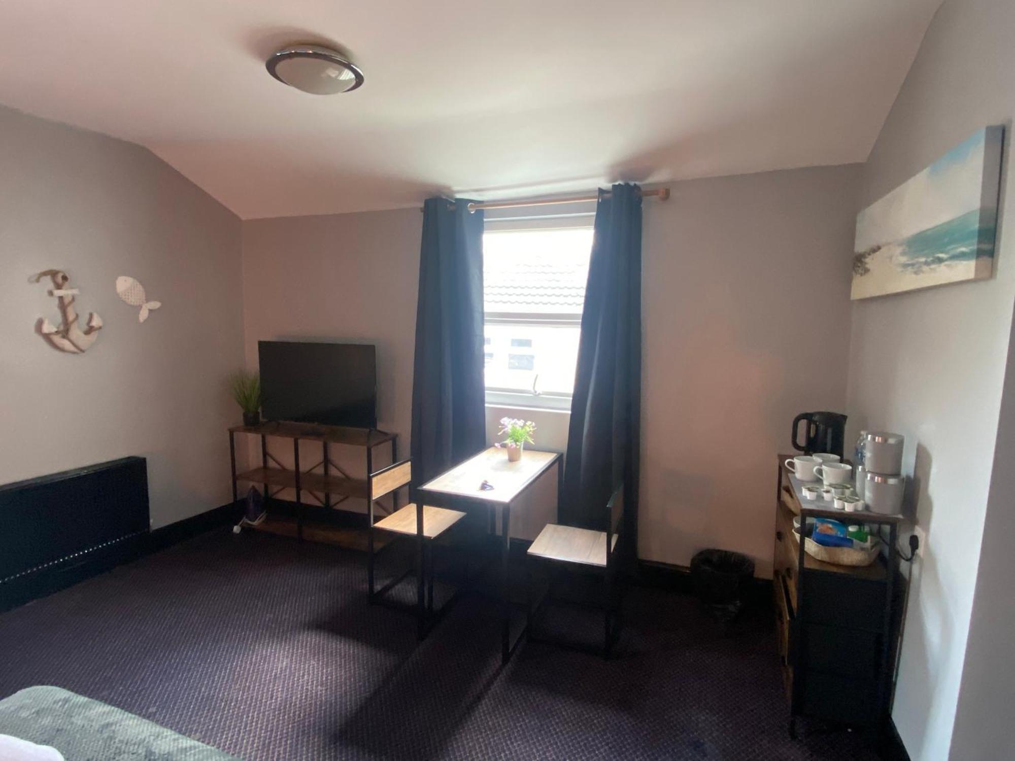 Bay View Rooms At Mentone Hotel 滨海韦斯顿 外观 照片